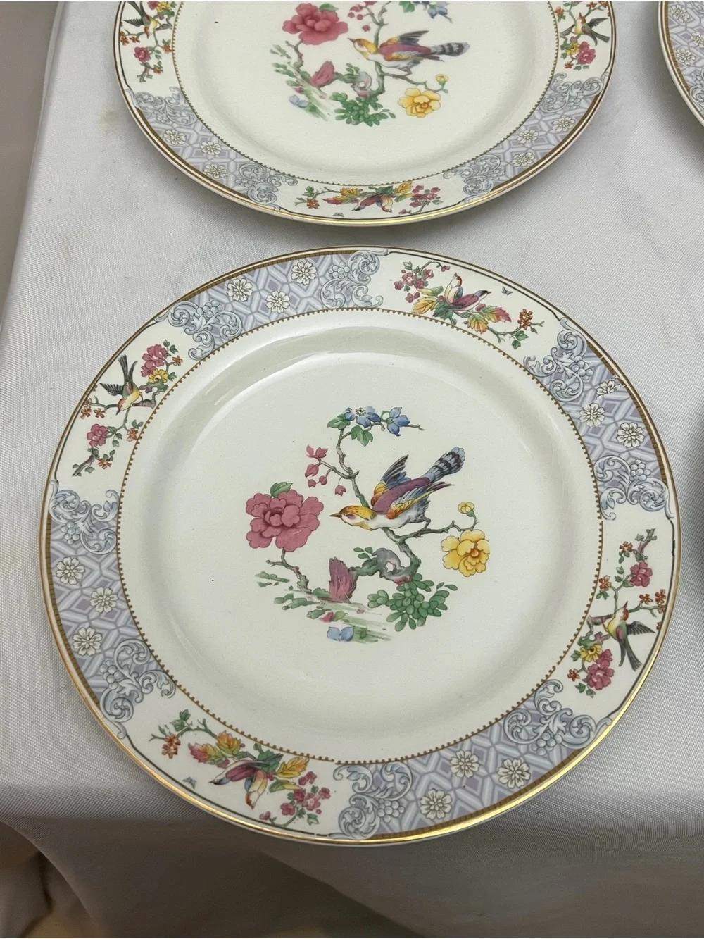 Johnson Bros England Vintage Bird Floral Dinner Plates Set of 4 Gold Trim 8”